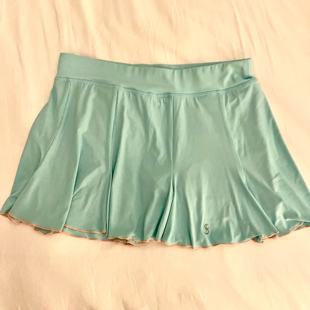 Tennis skirt.